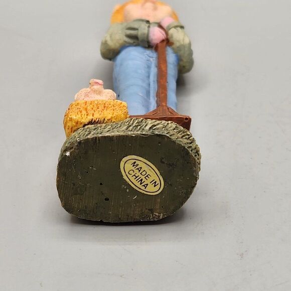 Tall Skinny Pig Resin Figurine 5.75" Farmer Country - Picture 5 of 8